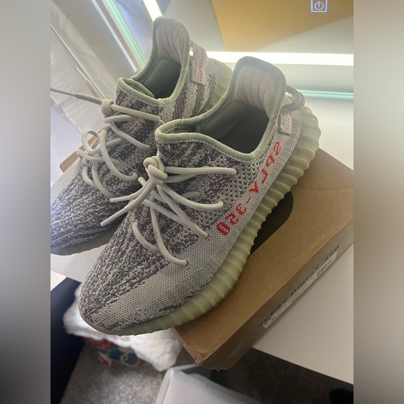 ADIDAS YEEZY boost 350 V2 - Picture 1 of 7
